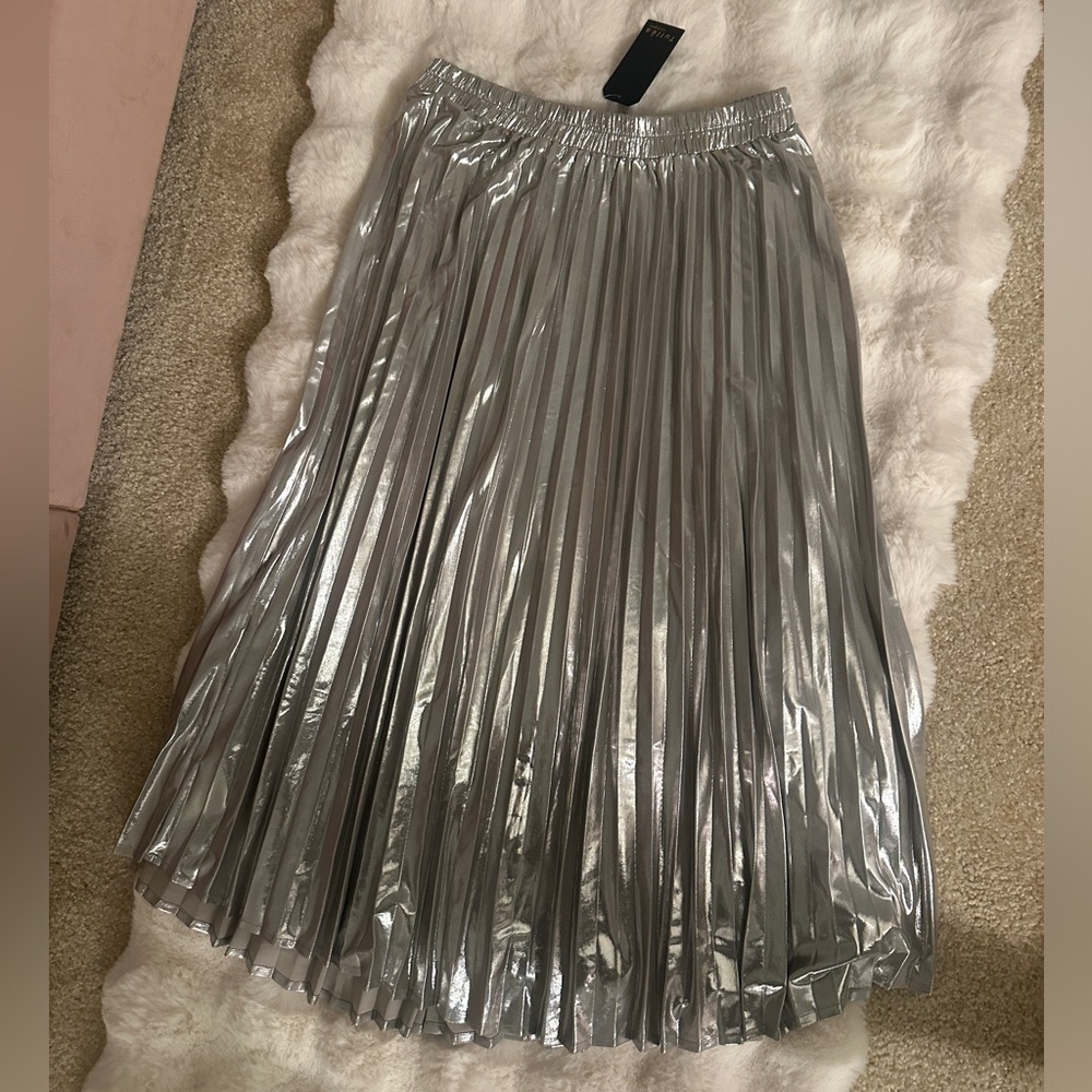 Silver Mettalic Skirt size M